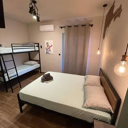 Grecos Art Affittacamere 4*