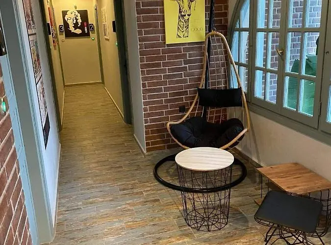 Grecos Art Skiathos Town